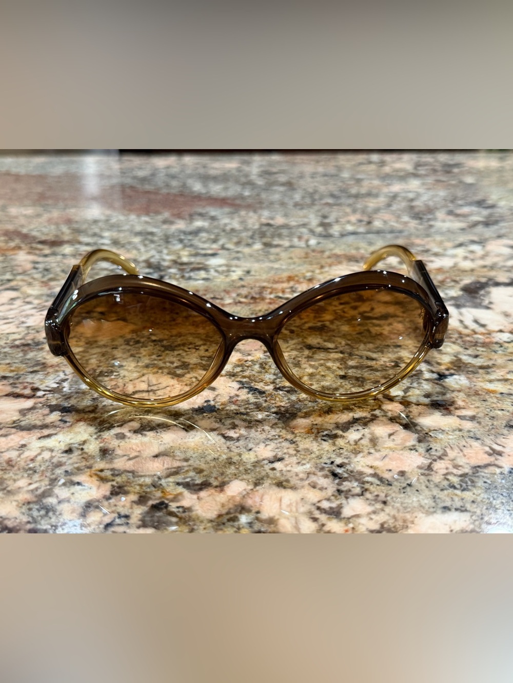 Gucci Women's Brown Gradient Round Sunglasses 2476/S Vintage